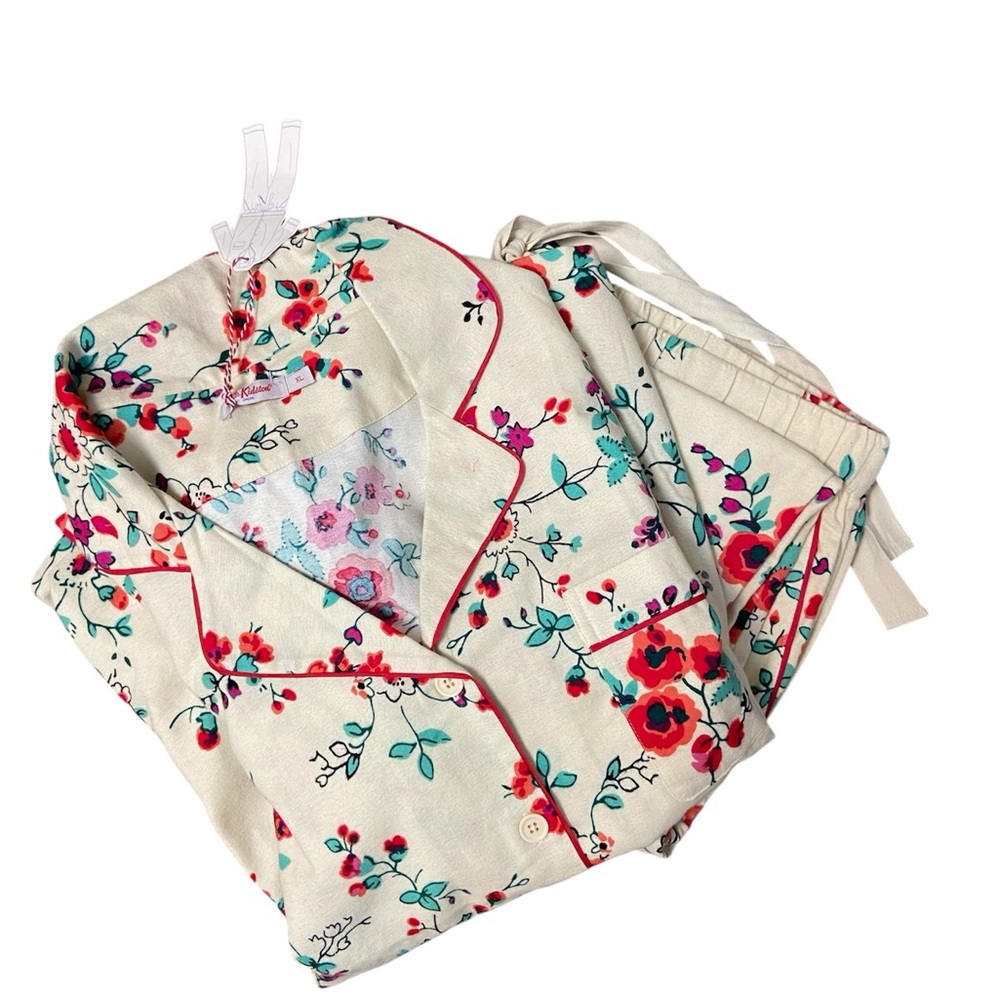 Cath Kidston Floral  Pajama Set Cream with Red and Green XL NWT - Picture 2 of 10